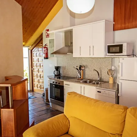2 Bedrooms At Vilanova 100 M Away From The With Sea View Enclosed Garden And Wifi