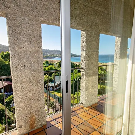 2 Bedrooms At Vilanova 100 M Away From The With Sea View Enclosed Garden And Wifi Appartement